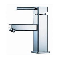 Vòi Lavabo nóng lạnh Caesar B460C