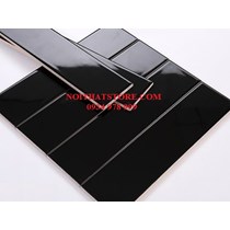 Gạch thẻ 7.5x30 đen bóng phẳng